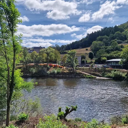 Molly Entraygues-sur-Truyère